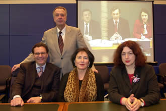 H.-J. Otto, B. Neumann, G. Schr&ouml;ter und M. Griefahn bei der Videokonferenz