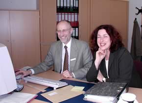Monika Griefahn MdB und der Leiter des Winsener Arbeitsamtes Gert Hansen