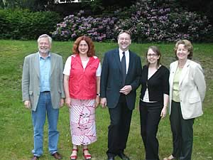 Das Foto zeigt (v.l.n.r.): den Buchholzer B&uuml;rgermeister Norbert Stein, Monika Griefahn MdB, Bernd Lange MdEP, die franz&ouml;sische IPP-Praktikantin Pauline Paillart und Brigitte Somfleth MdL